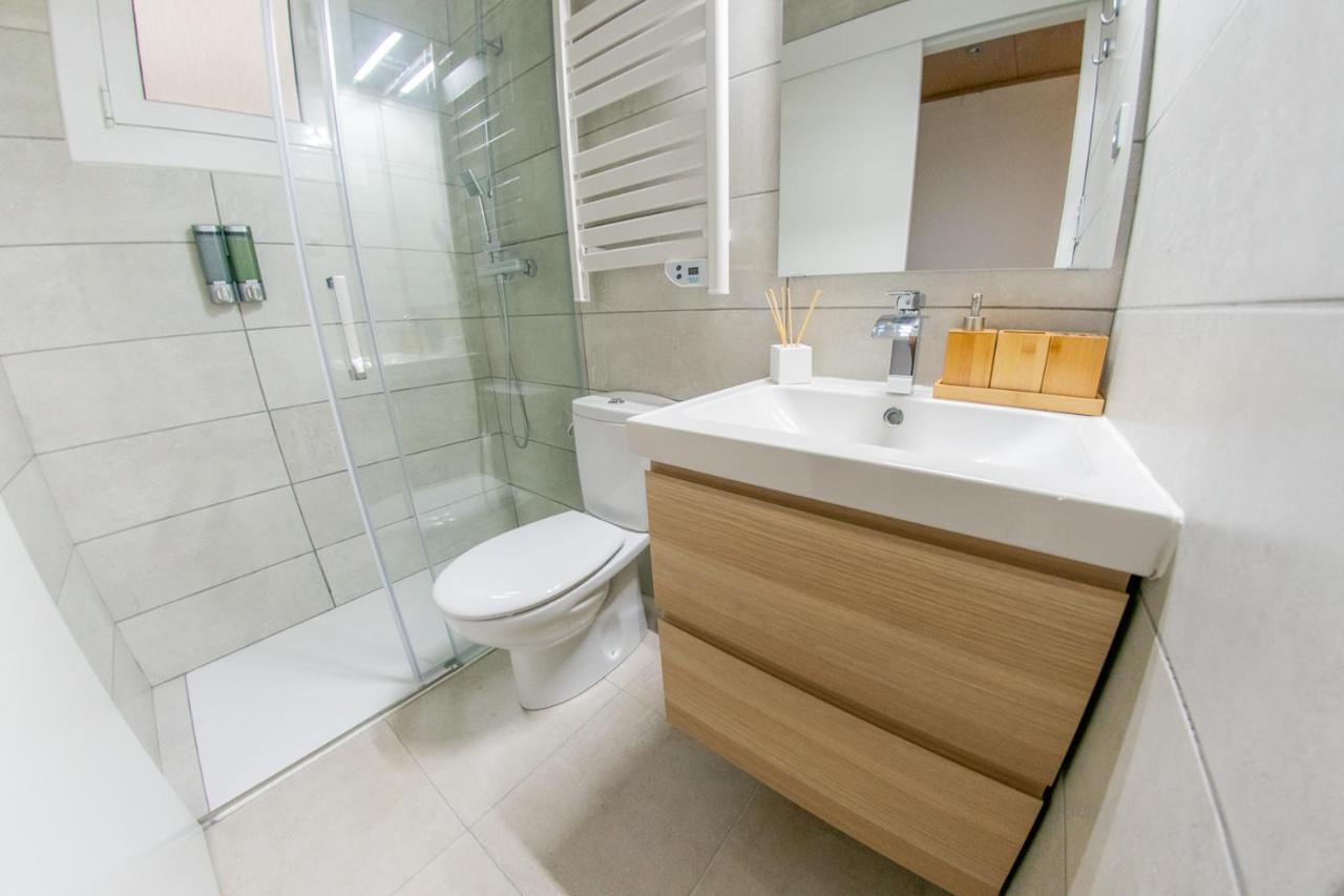 Ahllenrock Como Un Hotel, Pero Solo Para Ti Cornellà de Llobregat Dış mekan fotoğraf