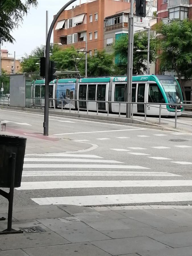 Ahllenrock Como Un Hotel, Pero Solo Para Ti Cornellà de Llobregat Dış mekan fotoğraf