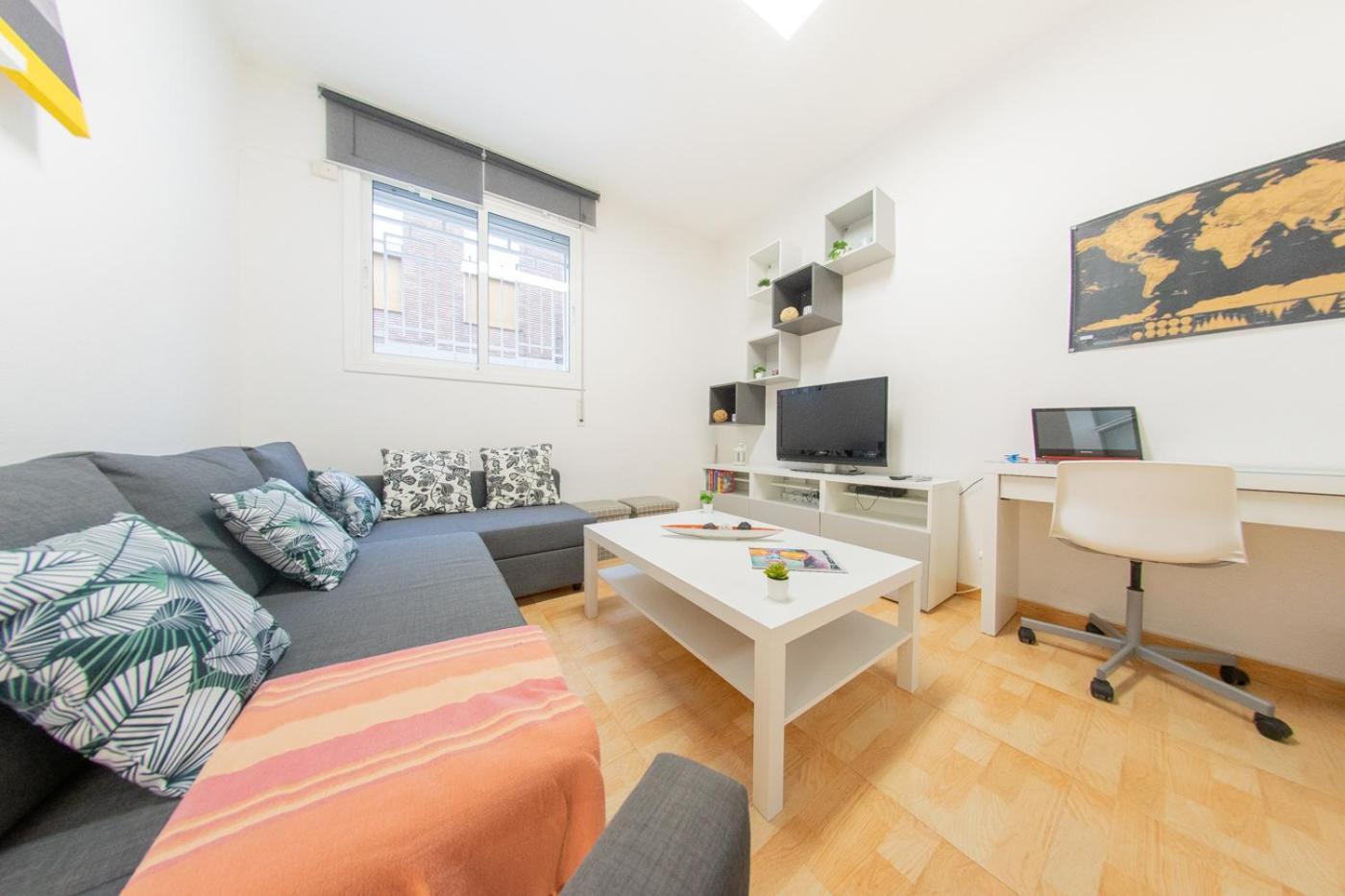 Ahllenrock Como Un Hotel, Pero Solo Para Ti Cornellà de Llobregat Dış mekan fotoğraf